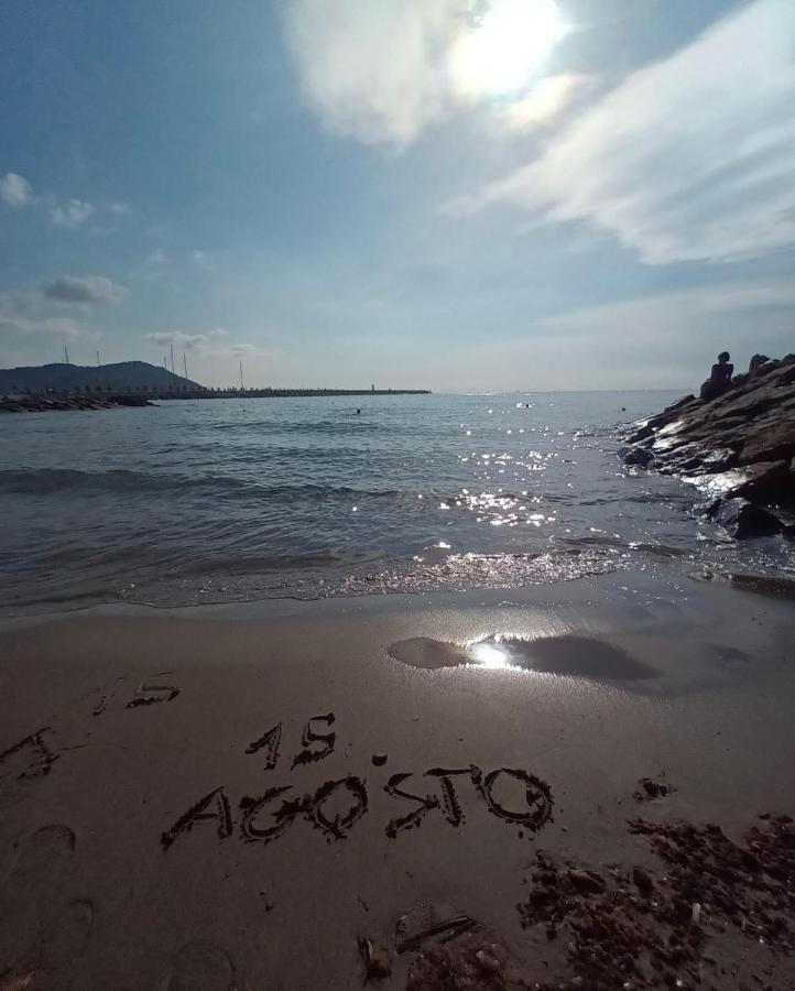 Appartamento Incantevole A 100Metri Dal Mare E Accanto Alla Pista Ciclabile Imperia Exterior foto