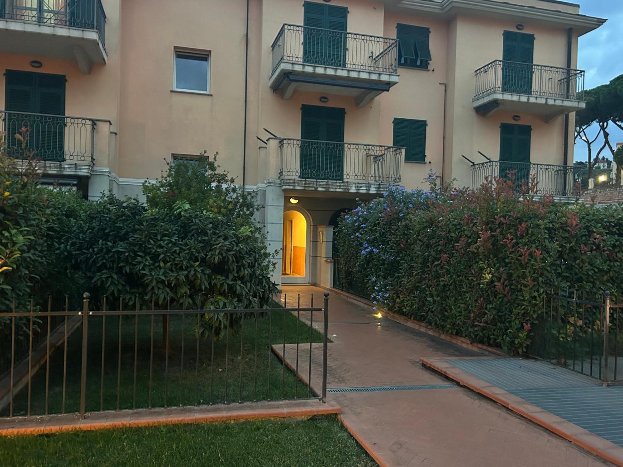 Appartamento Incantevole A 100Metri Dal Mare E Accanto Alla Pista Ciclabile Imperia Exterior foto