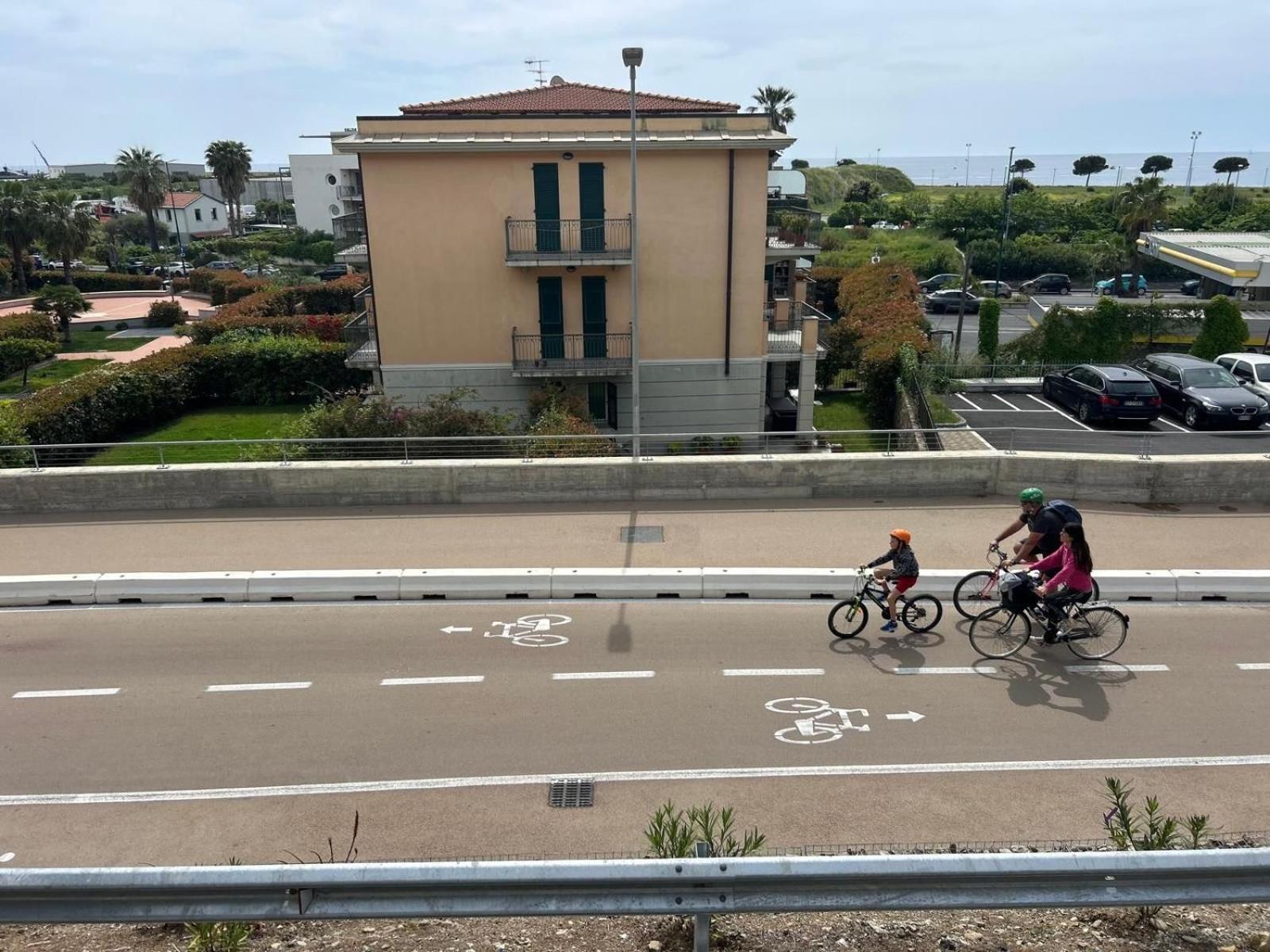 Appartamento Incantevole A 100Metri Dal Mare E Accanto Alla Pista Ciclabile Imperia Exterior foto